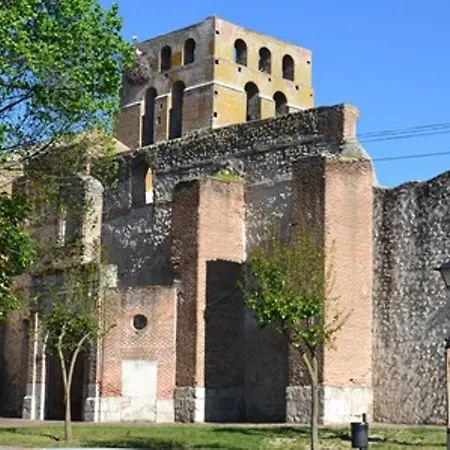 La Gala Nyaraló Olmedo